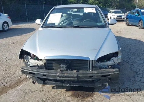 2004 Hyundai Elantra Gls/Gt from USA, damaged, VIN KMHDN46D64U883987